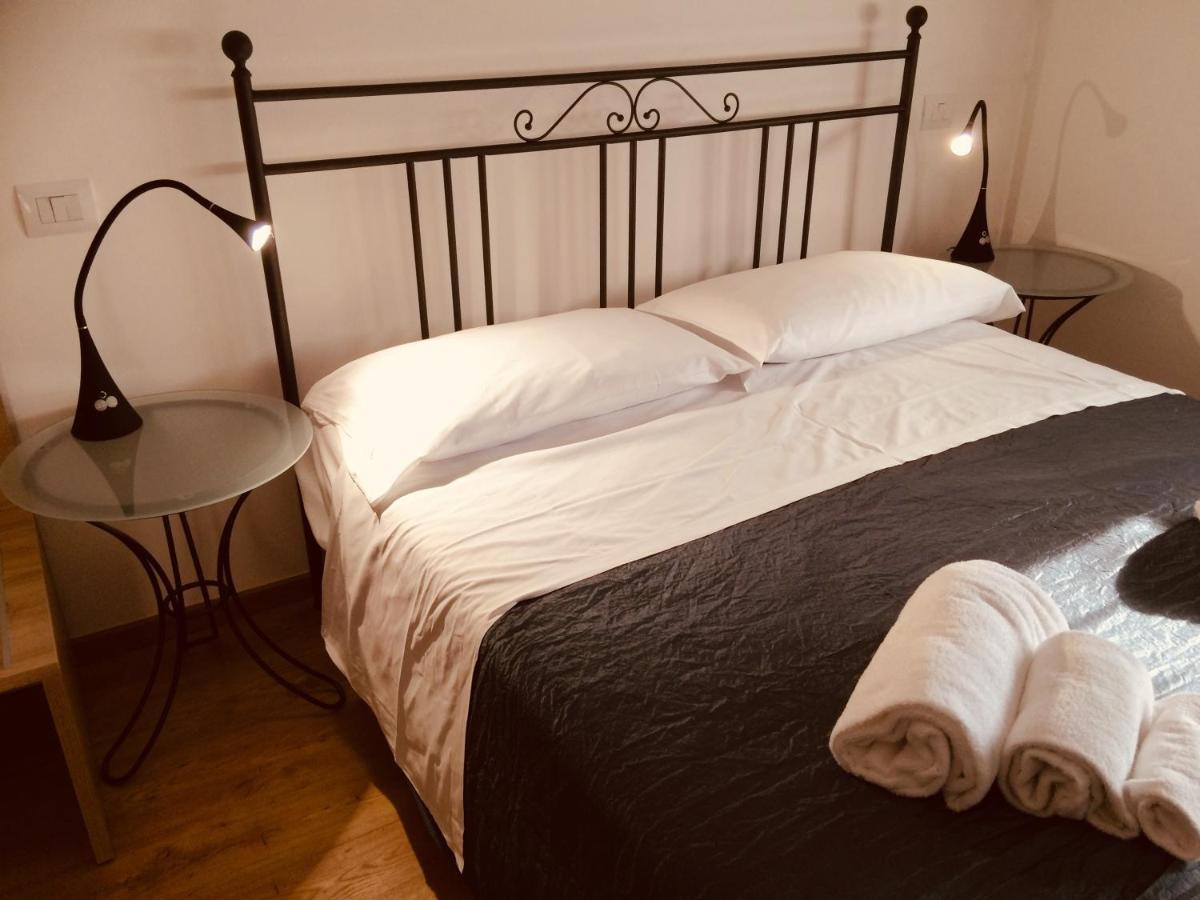 Agriturismo Al Tralcio Valeggio sul Mincio Eksteriør billede