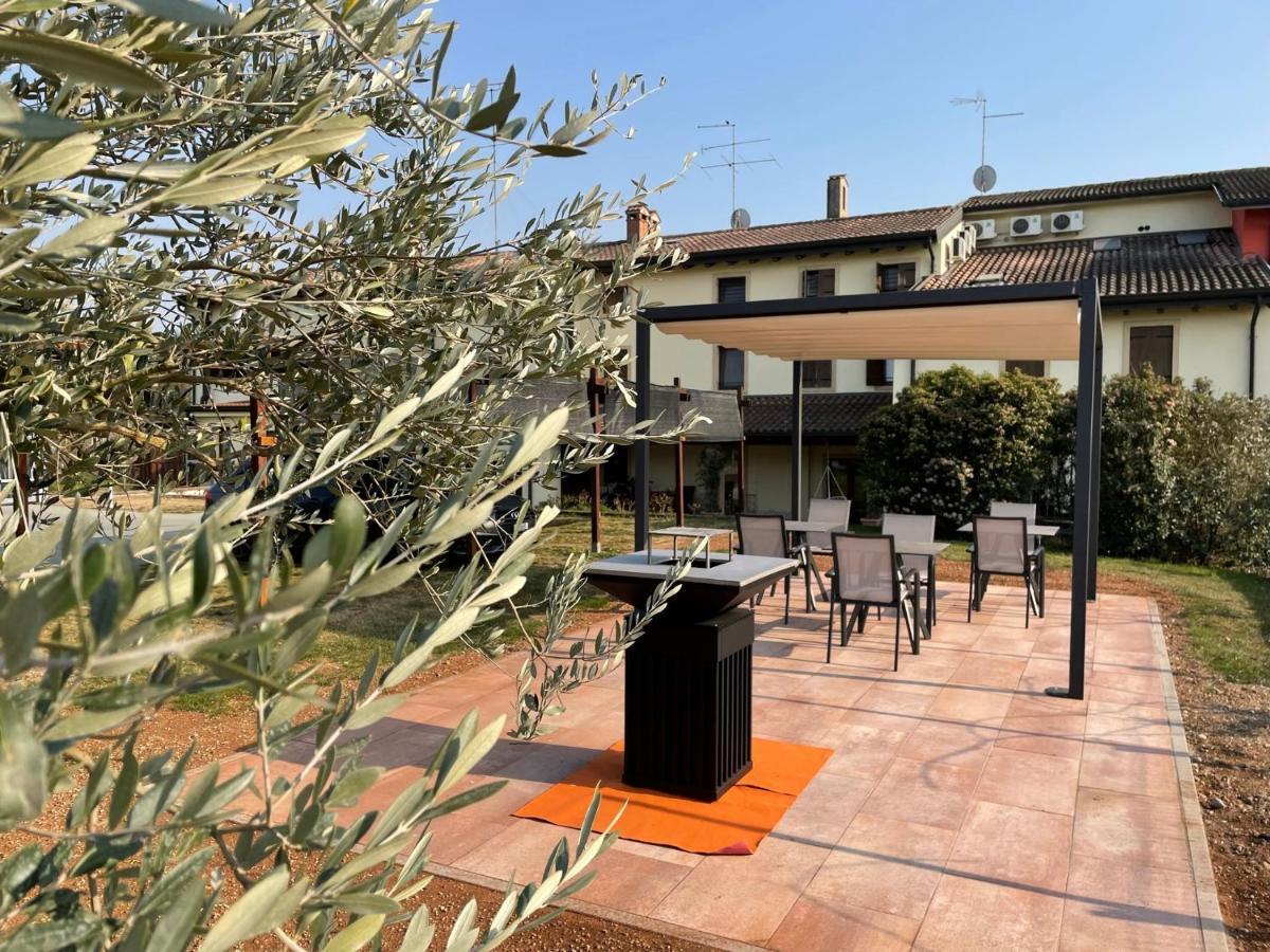 Agriturismo Al Tralcio Valeggio sul Mincio Eksteriør billede