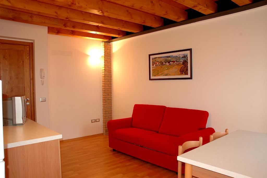 Agriturismo Al Tralcio Valeggio sul Mincio Værelse billede
