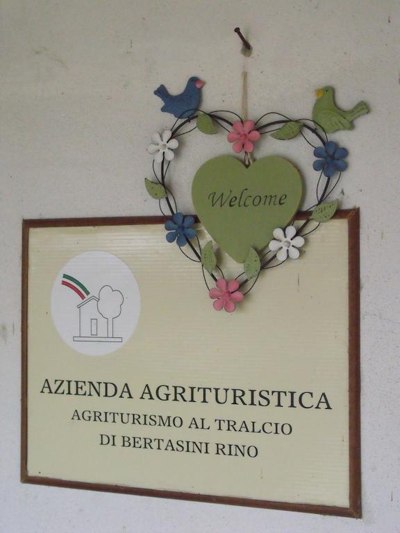 Agriturismo Al Tralcio Valeggio sul Mincio Eksteriør billede