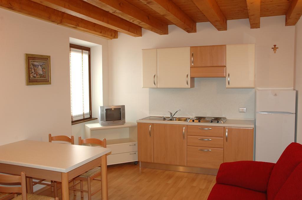 Agriturismo Al Tralcio Valeggio sul Mincio Værelse billede
