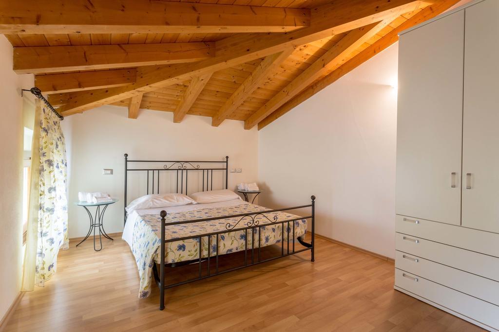 Agriturismo Al Tralcio Valeggio sul Mincio Eksteriør billede