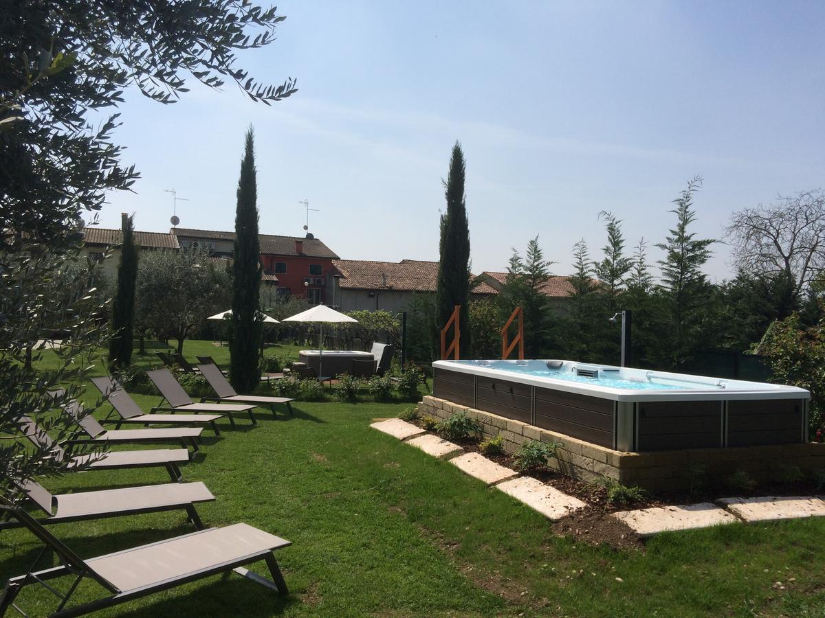 Agriturismo Al Tralcio Valeggio sul Mincio Eksteriør billede